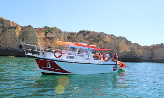 Passeio de barco nas cavernas e aventura de caiaque em Lagos