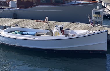 1973 Classic Herreshoff Harbor Pilot 20' Picnic Boat