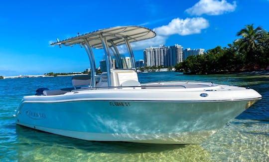 *PERFECT LOCATION** 22' Robalo (2020) *Downtown Miami*