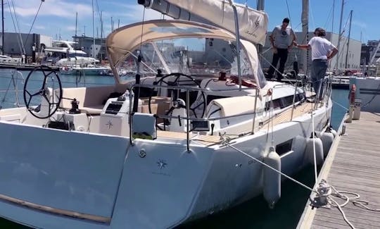 Iate à vela “Eleni” Jeanneau Sun Odyssey 440 de 44 pés em Nikiti, Grécia