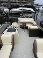 2025 Lowe  23 ft Pontoon Party Boat In Seattle Area And Surrounding Lakes