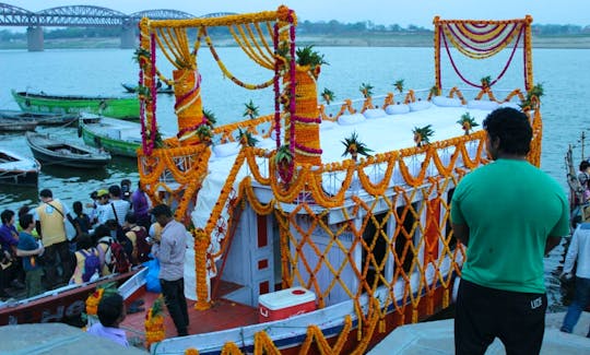 Private Sunrise Rowing Boat Ride in Varanasi