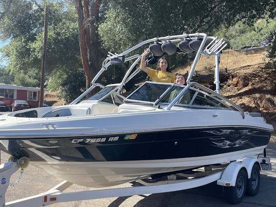 Family fun in the sun in a 2008 Sea Ray 205 Sport 