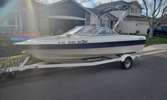 18ft Bayliner Ski Boat Rental in Denver, Colorado