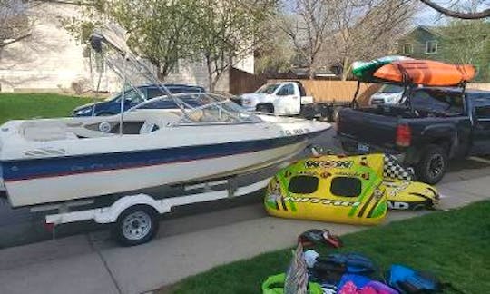 18ft Bayliner Ski Boat Rental in Denver, Colorado