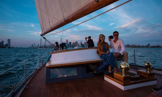 Classic Yacht Charter in New York, New York