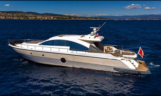 Aicon 72' SL Luxury Cruise in Barcelona