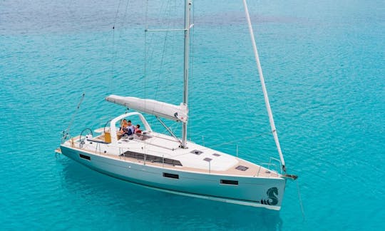 Oceanis 41.1 Cruising Monohull Charter in Skiathos, Greece