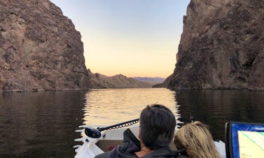 Fishing, Hot Springs, and Good Times on Lake Mead by Boat!