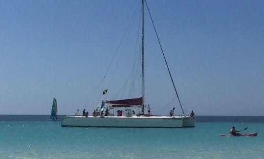 Catamarã de reggae Negril, mergulho com snorkel e passeio ao pôr do sol