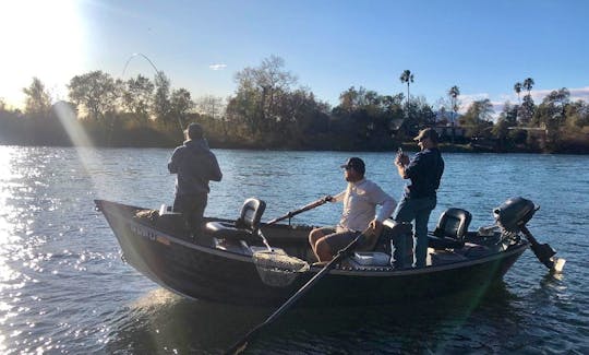 Learn to flyfish on 17' Drift Boat at the Sacramento River