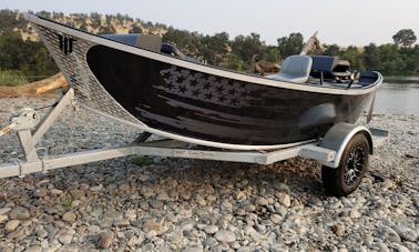 Learn to flyfish on 17' Drift Boat at the Sacramento River
