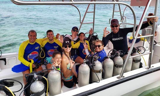 Dive In The Third Longest Coral Reef In The World With Our Bilingual PADI Instructors!