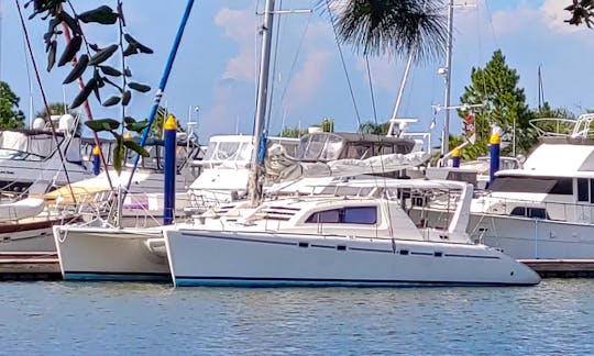 47' Leopard Sailing Catamaran on Clear Lake/Galveston Bay for up to 12 guests