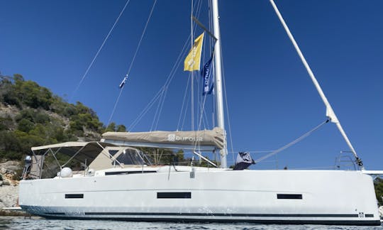 Dufour 430 Grand Luxury Yacht in Lavrio, Athens