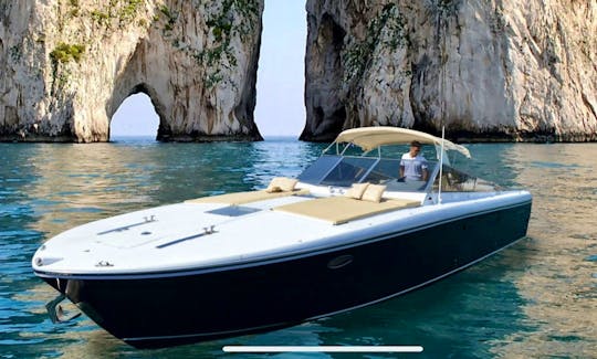 Luxury Boat Itama 40 Motor Yacht in Napoli Italy!