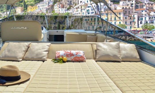 Luxury Boat Itama 40 Motor Yacht in Napoli Italy!