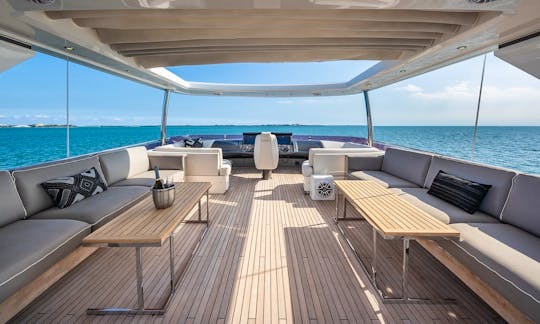 The Queen’s Yacht – 88′ Princess Power Mega Yacht In Miami, Florida