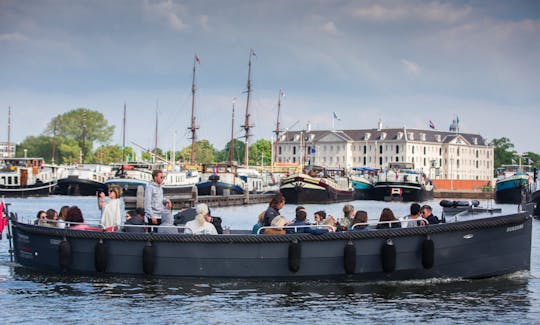 20-28 persons: 'Sunshine Canal Boat' in Amsterdam, Netherlands (100% electric)