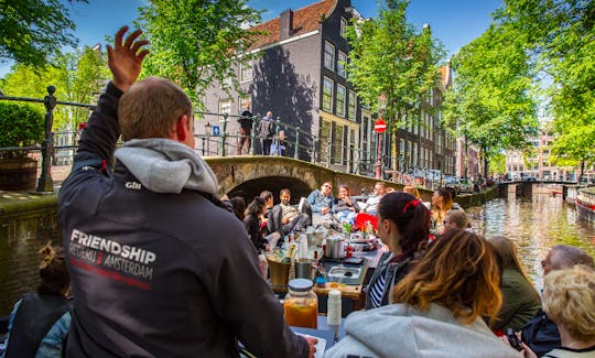 30-35 persons: 'Oceans Canal Boat' in Amsterdam, Netherlands (100% electric)