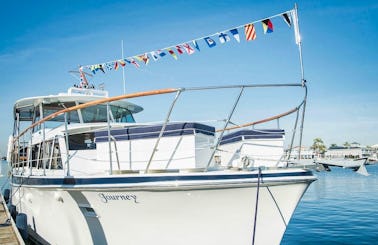 41' Hatteras Luxury Yacht in Huntington Beach, California
