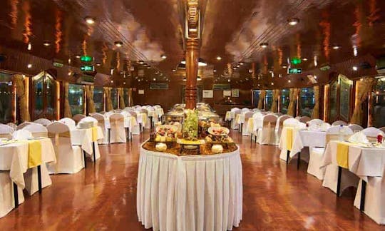 Dhow Cruise Dinner in Dubai Marina for 2 Hours!