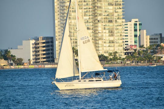 Privat 30’ Luxury Sailing Yacht in Mazatlan Bays & Islands