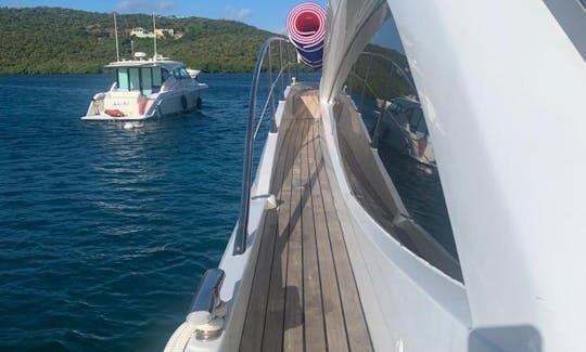 Yacht spectaculaire de 65 pieds à louer pour de belles plages et les îles Icacos ou Palomino