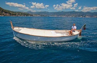 'Gozzo' Power Boat Rental in Portofino