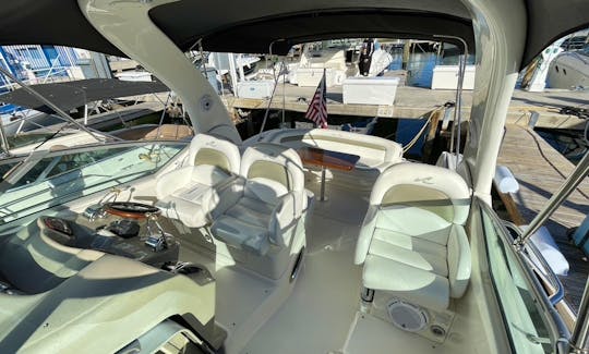 38' Sea Ray Yacht in Miami. The price includes your Captain and fuel !