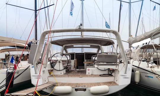 2016 Beneteau 50 Sailing Yacht With 75 Hp Engine In Lavrio