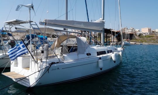 ギリシャ、ラブリオのHanse 370セーリングヨットチャーター