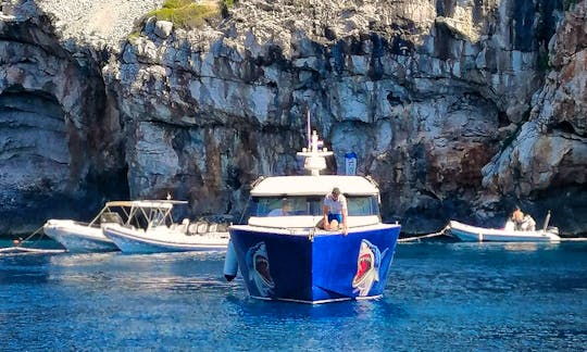 Colnago 35 Powerboat Luxury Private Tours in Split