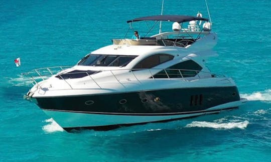 Sunseeker 66 Luxury Fly Bridge Yacht in Cancún, 6 hours minimum rental