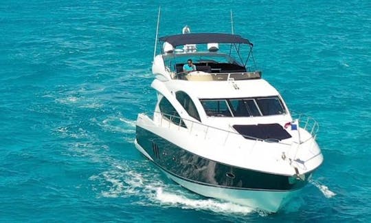 Sunseeker 66 Luxury Fly Bridge Yacht in Cancún, 6 hours minimum rental