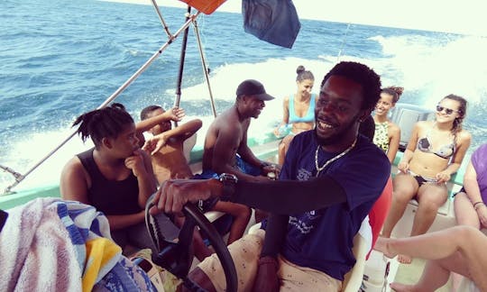 Excursions en bateau et locations de pêche sur une pirogue de 28 pieds à Buccoo, Tobago