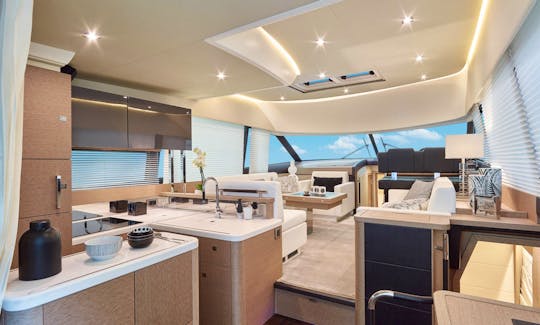 50' Prestige Luxury Yacht - Captain & Fuel Included (MAP #CT3020)