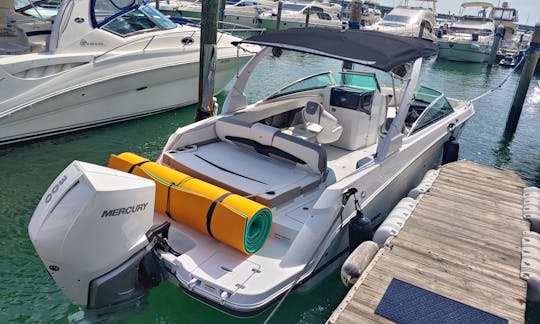 Boat Miami - Fun, Family, Party on this 2021 27' Four Winns Deck Boat