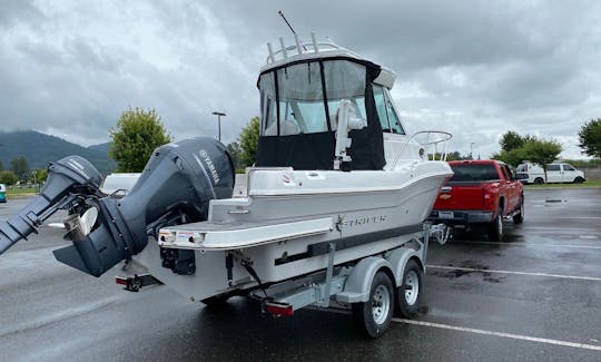 Novo barco para 4 homens em 2020 pescando a bordo do 21' Striper em Everett, Washington