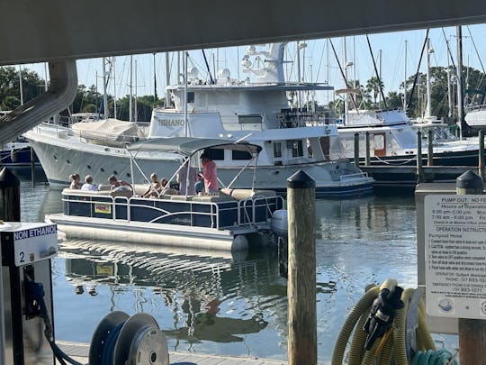 2016 Manitou 24ft Tritoon in St Pete Beach!!