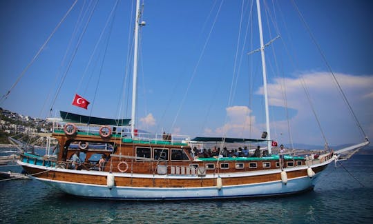 Spacious Gulet for daily and hourly Private Charter for 55 people capacity