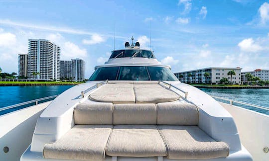 The Boss – 85′ Horizon Flybridge Yacht in Miami