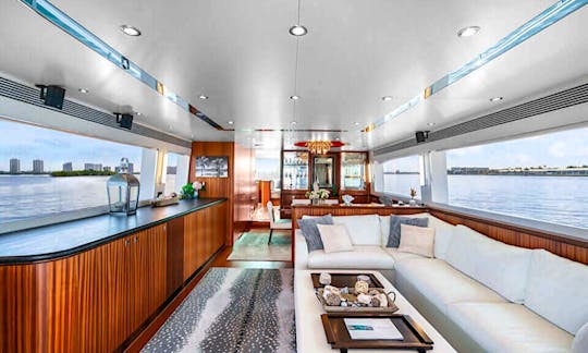 The Boss – 85′ Horizon Flybridge Yacht in Miami