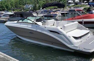 Sea Ray SDX 25' for Day Cruising in Tampa