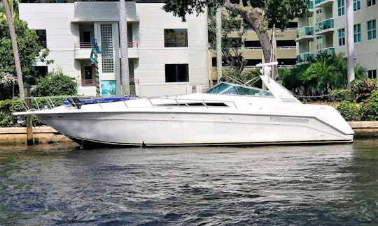 Cruise South Florida in Affordable Luxury! Book Our 55' Sea Ray Sundancer TODAY!
