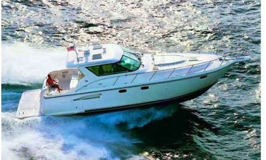 Come onboard the 45ft Tiara Sovran Motor Yacht Charter Keep'N It Reel