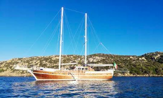 Luxury Crewed Yacht Charter in Bosa, Sardegna