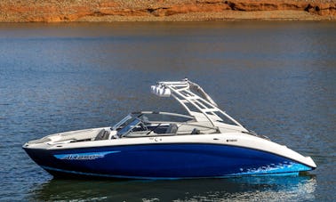 Blue 25' Yamaha AR250  Powerboat for rent in South Lake Tahoe