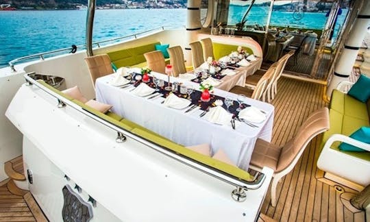 72' Power Mega Yacht Rental in İstanbul, Turkey