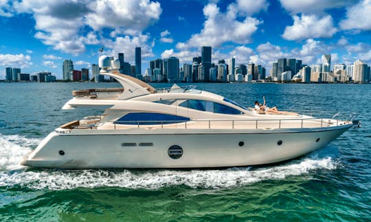 Dine Like Royalty – 70′ Aicon Fly Power Mega Yacht